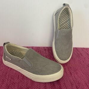 Taos Footwear Rubber Soul Slip On Canvas Sneakers Gray Size 6.5